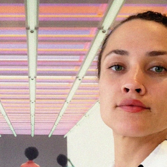 Meet your Posher, Andrea - Picture 1 of 1